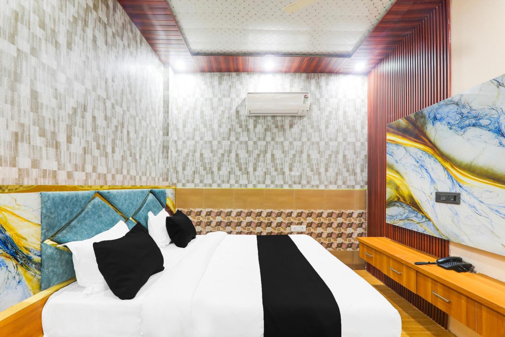 Hotel O V. K Palace Inn Лакхнау Экстерьер фото