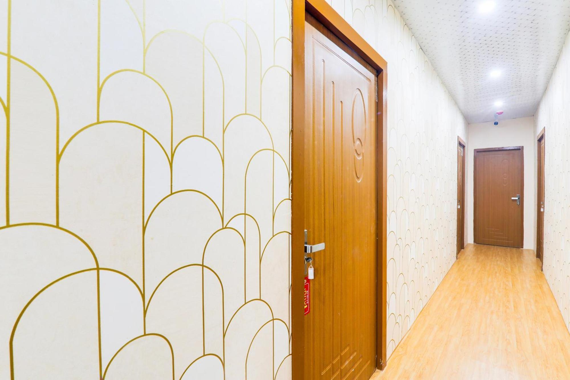 Hotel O V. K Palace Inn Лакхнау Экстерьер фото